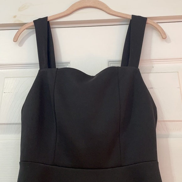 Worn once ASOS black midi dress. Perfect for formal event - Picture 2 of 4